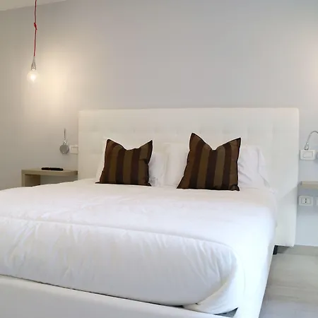 Riviera Luxury Suites-3